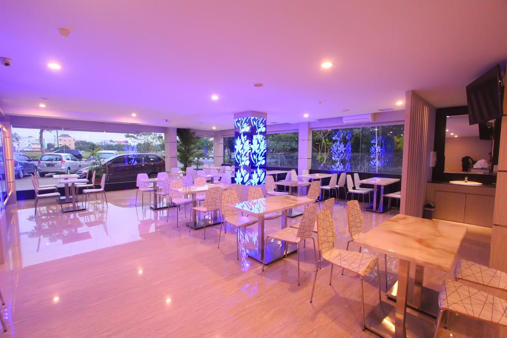Lovina Inn Hotel Batam Nagoya Exterior photo